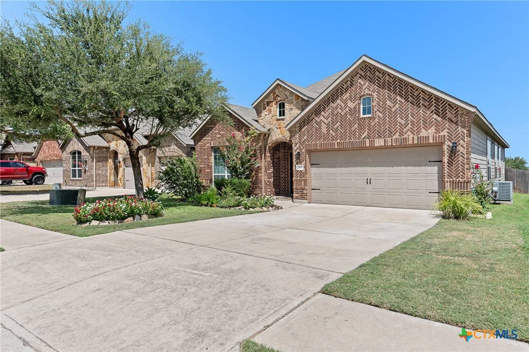 Hutto, TX 78634,112 Palestine CV