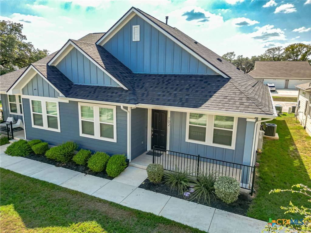 San Marcos, TX 78666,104 Menard DR #102