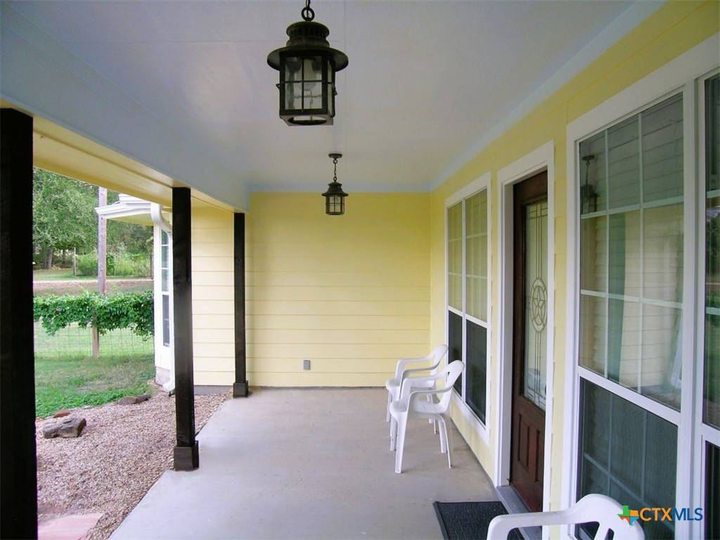 Gause, TX 77857,8954 County Road 353