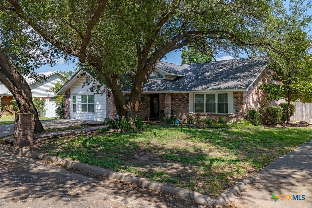 Cameron, TX 76520,704 E 16th ST