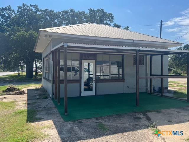 Luling, TX 78648,1140 E Pierce ST