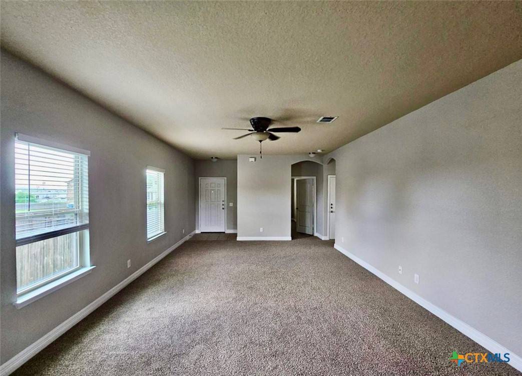 New Braunfels, TX 78132,729 Community DR