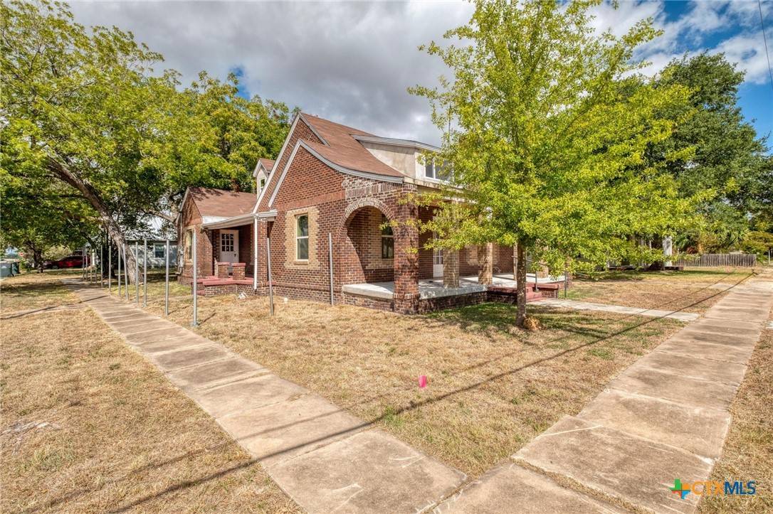 Luling, TX 78648,116 S Cypress AVE