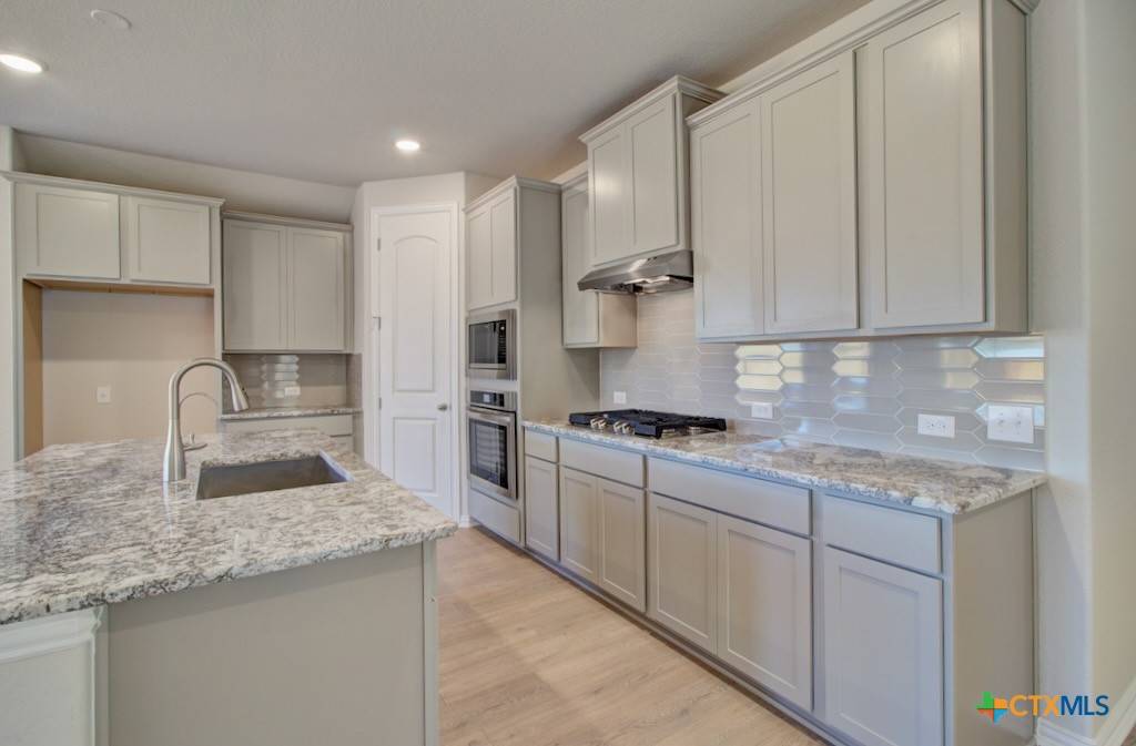 New Braunfels, TX 78132,1661 Couser Avenue