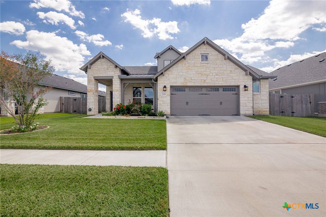 Victoria, TX 77904,209 Flint Rock CT