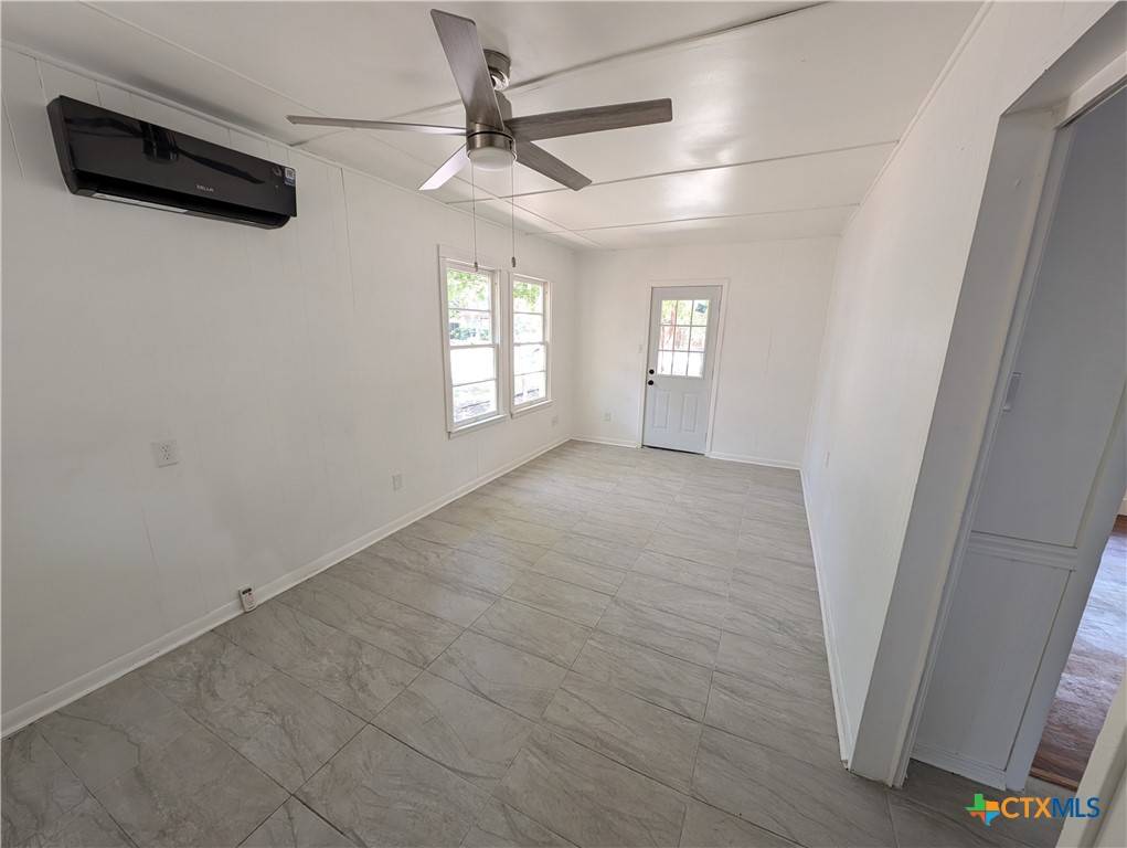 San Marcos, TX 78666,912 Sycamore ST