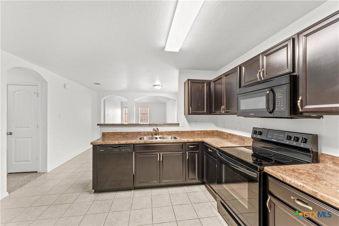 Seguin, TX 78155,1032 Sandwell CT