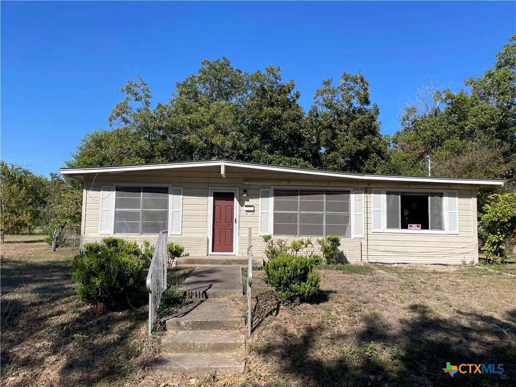 Seguin, TX 78155,702 Short AVE