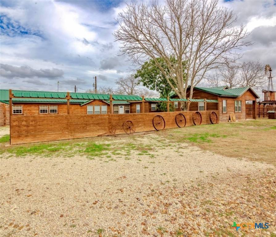 Yoakum, TX 77995,231 N State Highway 95