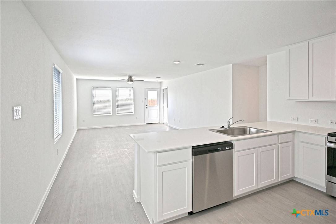 New Braunfels, TX 78130,1601 Tiptop