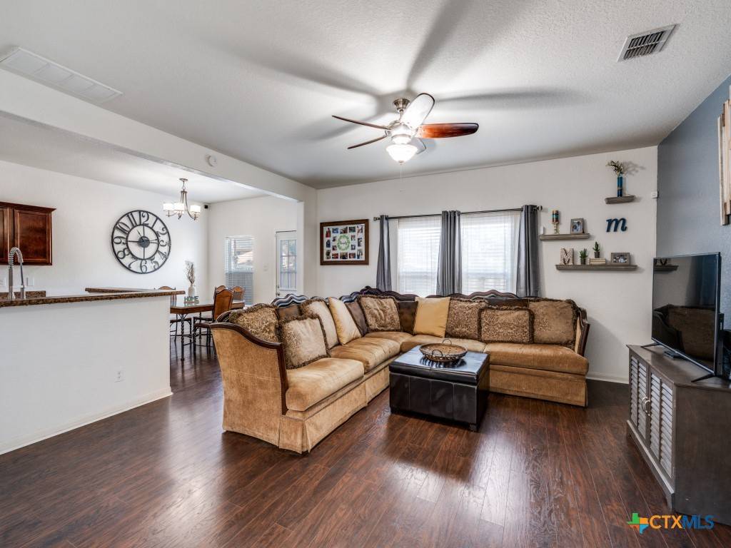 San Antonio, TX 78222,3907 Southern Sky