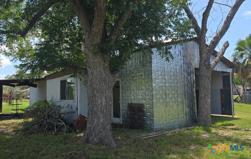 Poth, TX 78147,501 Green ST