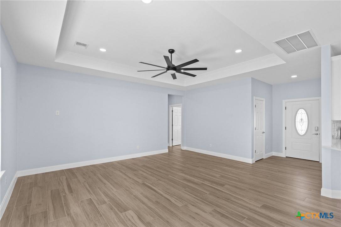 Victoria, TX 77905,207 Trent ST