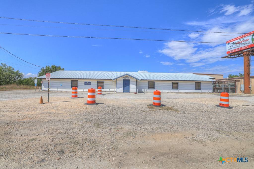 Seguin, TX 78155,2918 W Kingsbury ST