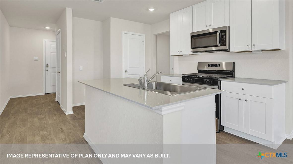 Maxwell, TX 78656,468 LOW PASTURE TRL