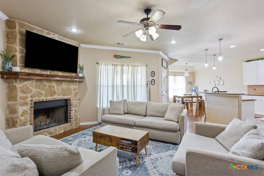 Gatesville, TX 76528,128 Gates DR