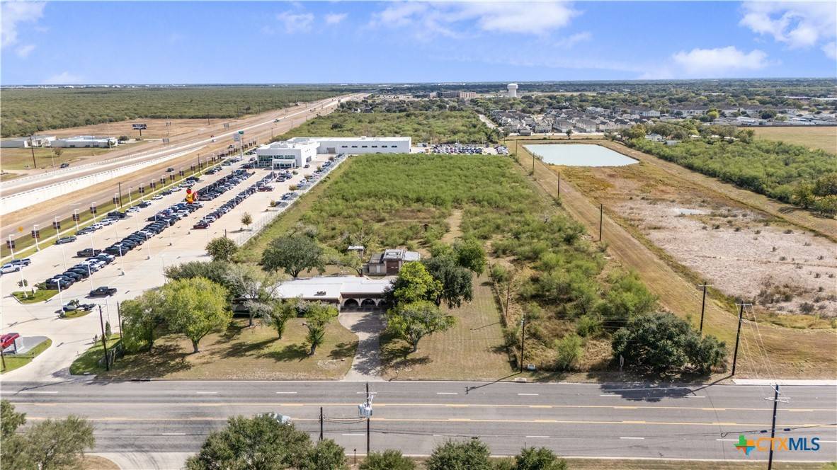 Victoria, TX 77904,2404 Salem RD