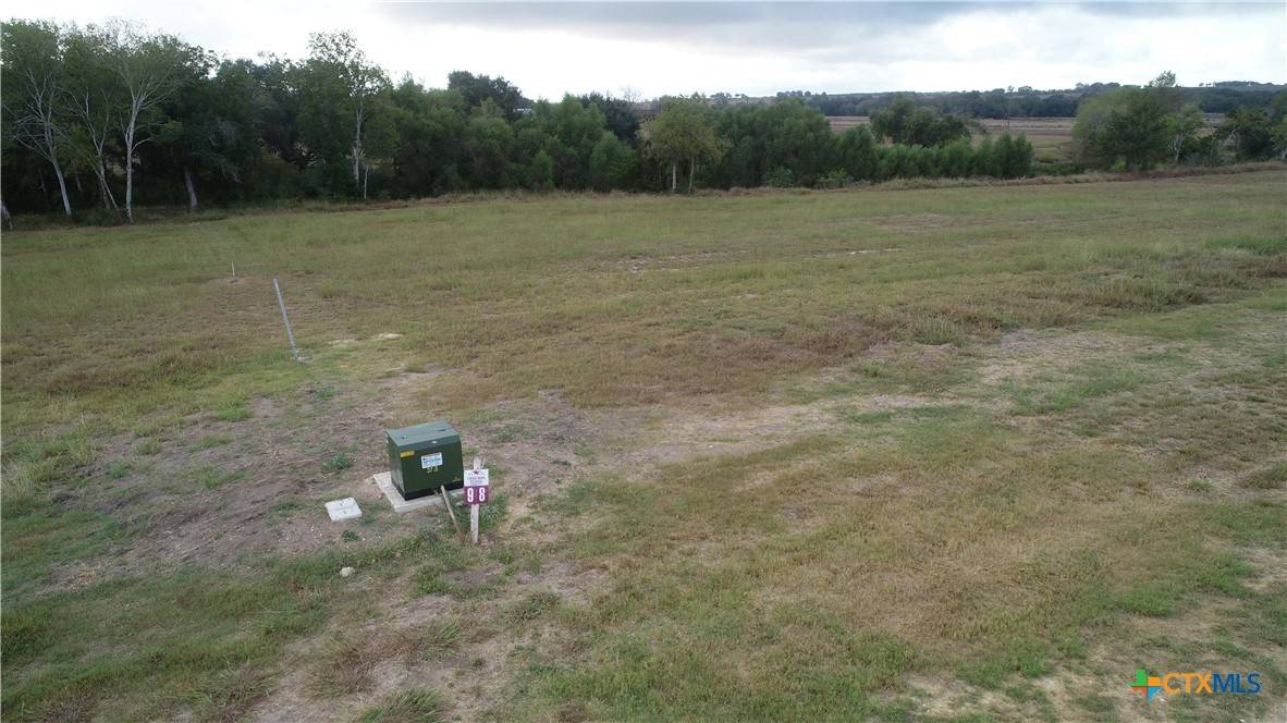 Shiner, TX 77984,511 CR 362 #Lot 8