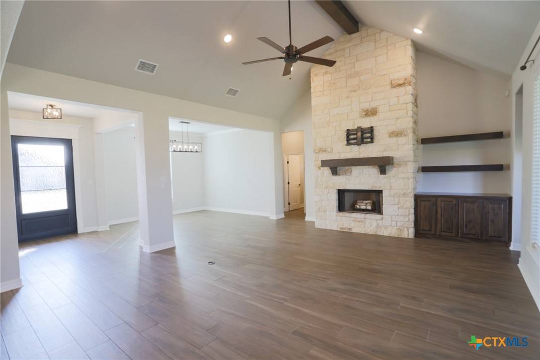 Troy, TX 76579,406 Oak DR