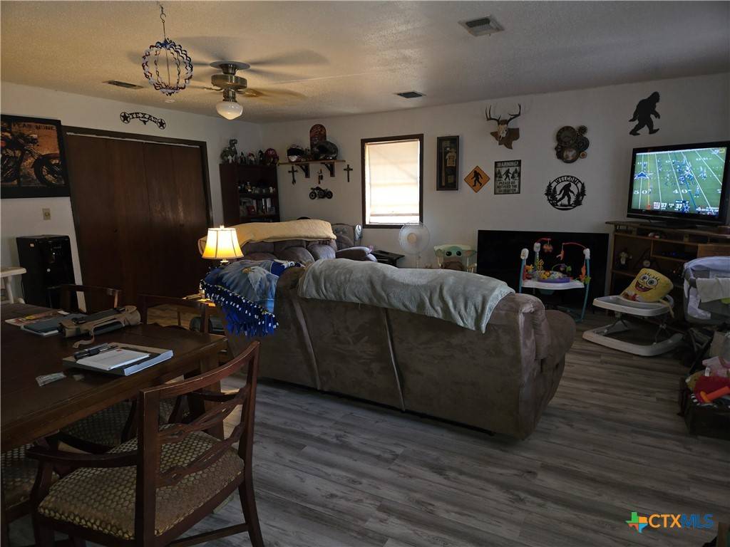 Victoria, TX 77904,113 Sylvia ST