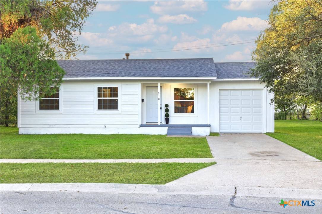 Temple, TX 76501,918 Fannin LOOP