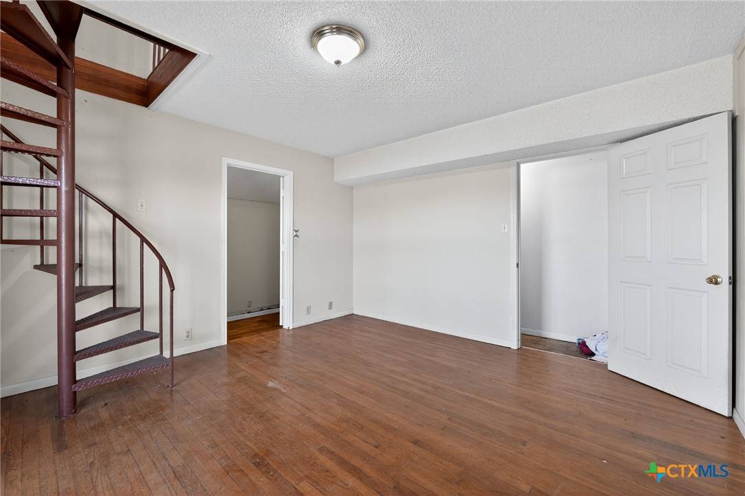 Gatesville, TX 76528,205 Lakewood DR