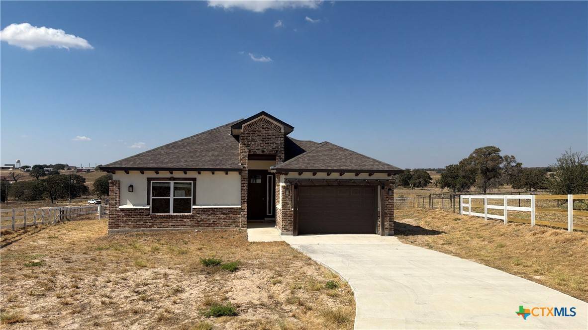 La Vernia, TX 78121,517 Lazy Oak LN