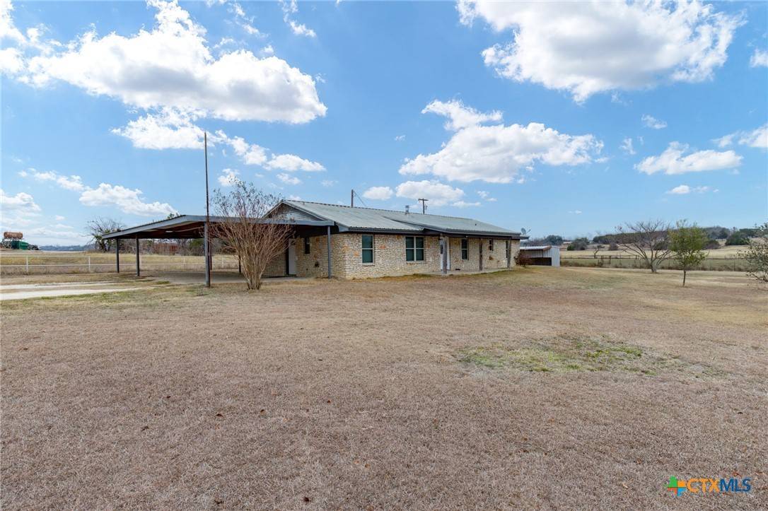 Gatesville, TX 76528,325 Branson LN