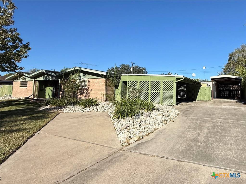 Port Lavaca, TX 77979,2221 Mcpherson DR