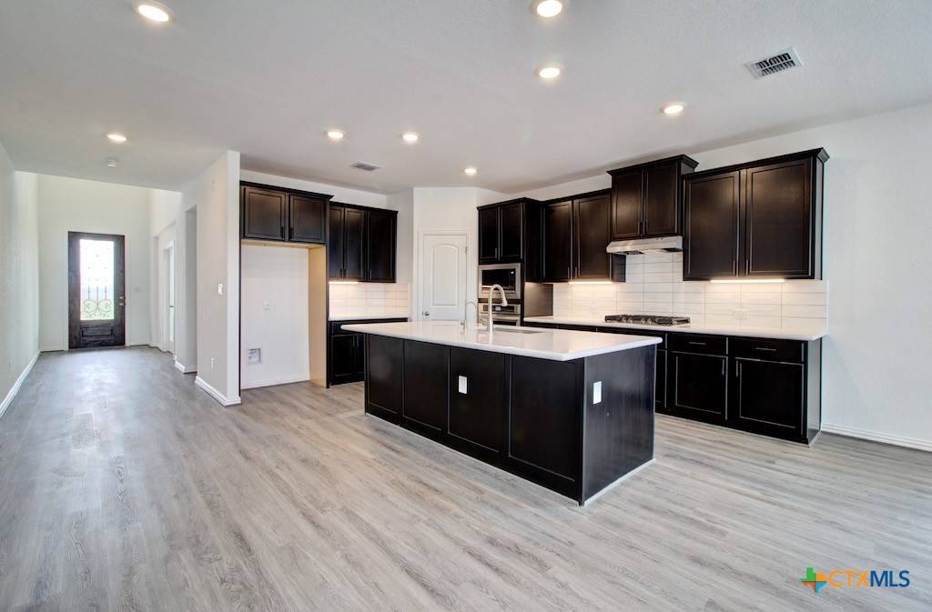 New Braunfels, TX 78130,762 Groudsel Avenue