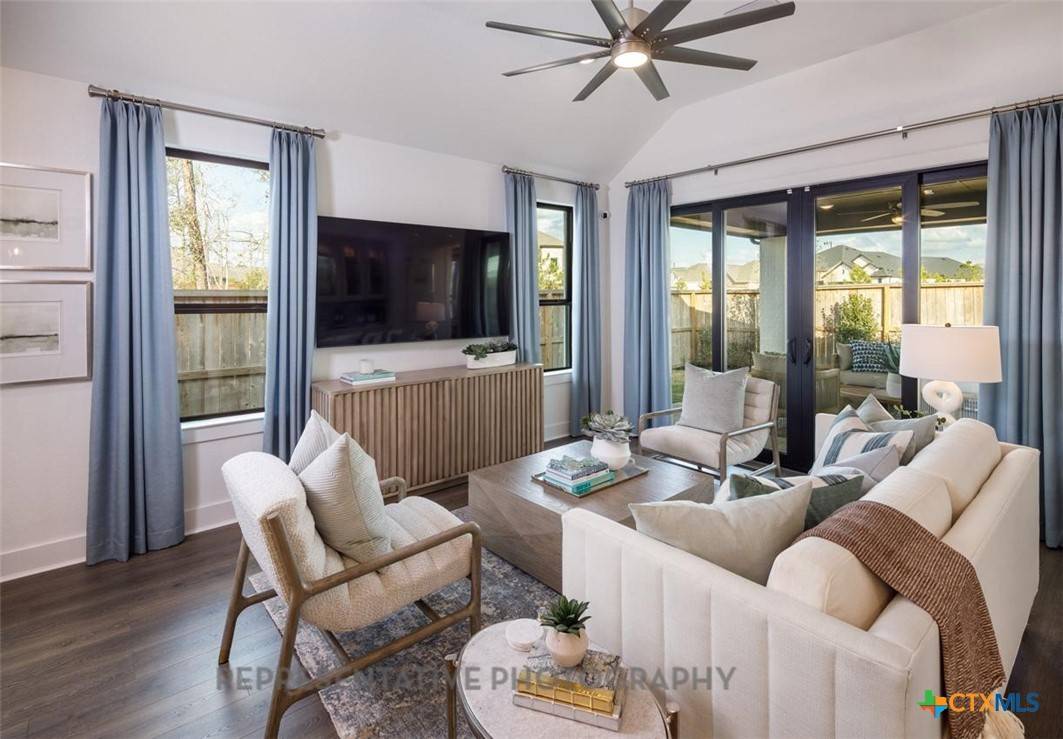 New Braunfels, TX 78130,856 Pincushion LN