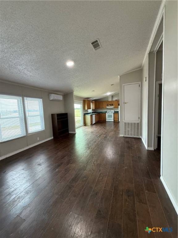 Marion, TX 78124,254 Maverick LN