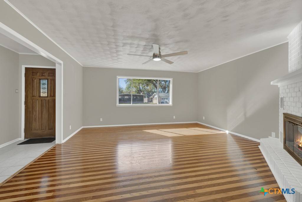 New Braunfels, TX 78130,145 Bobolink DR