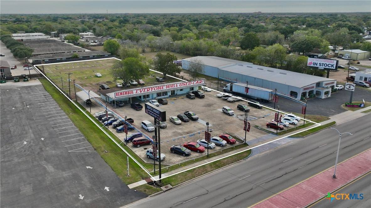 Victoria, TX 77901,4006 North Navarro