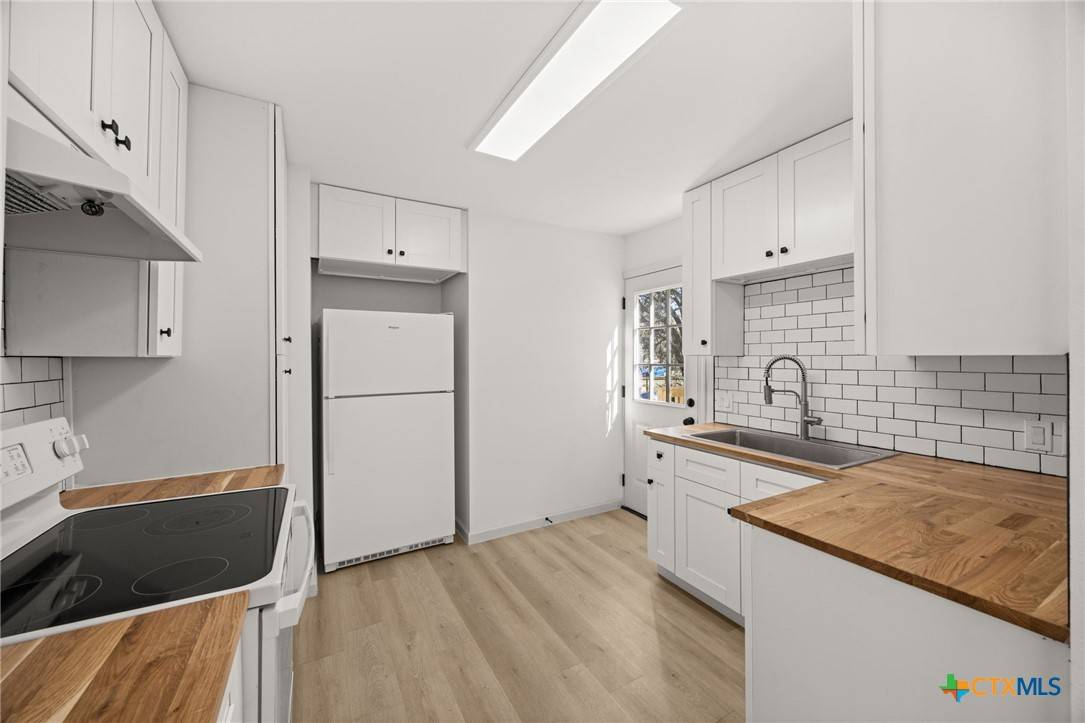 Granite Shoals, TX 78654,1401 Kingston DR