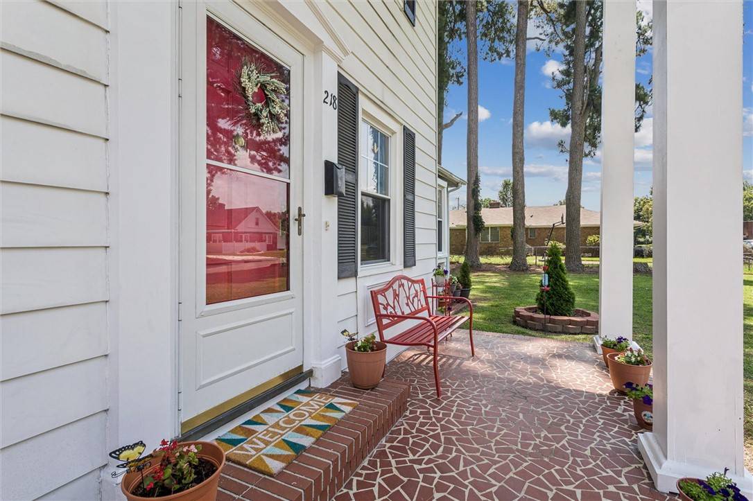 Hampton, VA 23661,218 Alleghany RD
