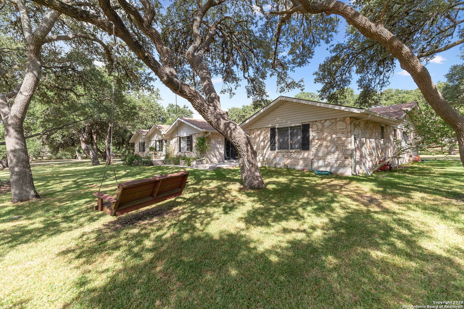 Boerne, TX 78006,112 PLEASANT VALLEY DR