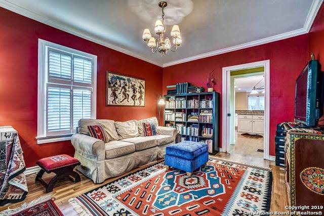 Alamo Heights, TX 78209-3719,119 EVANS AVE