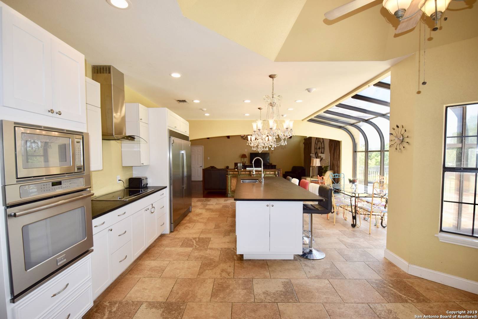 Kerrville, TX 78028,339 Burney Ln