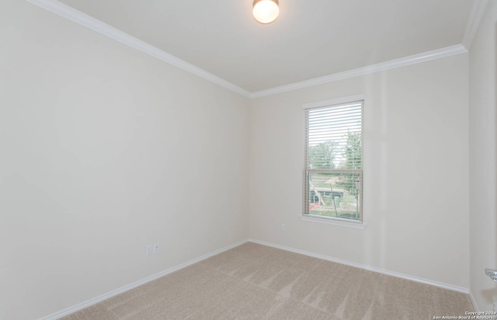 Schertz, TX 78108,6045 Grayson Cliff