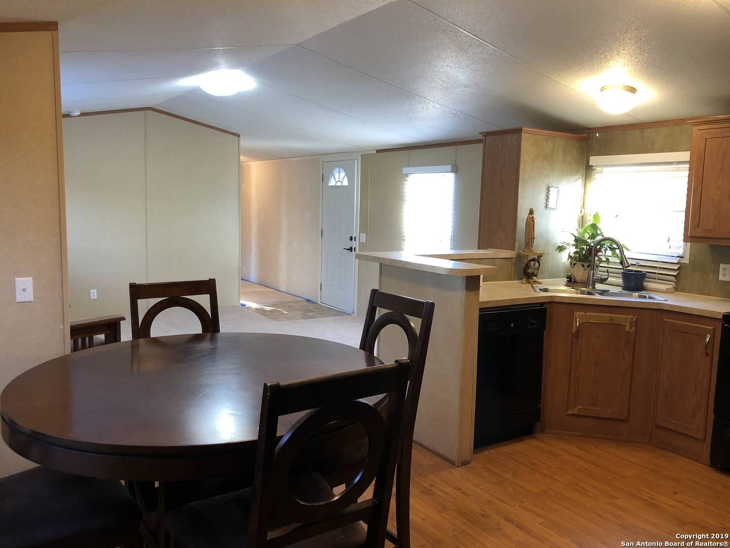 Hondo, TX 78861,651 County Road 4647