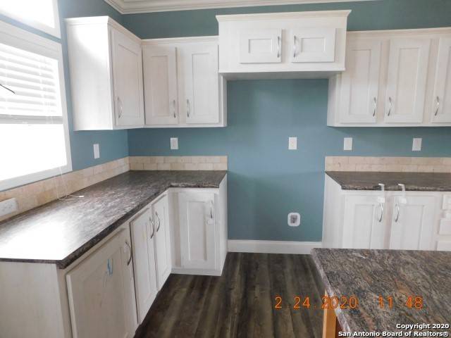 Hondo, TX 78861,358 County Road 4647