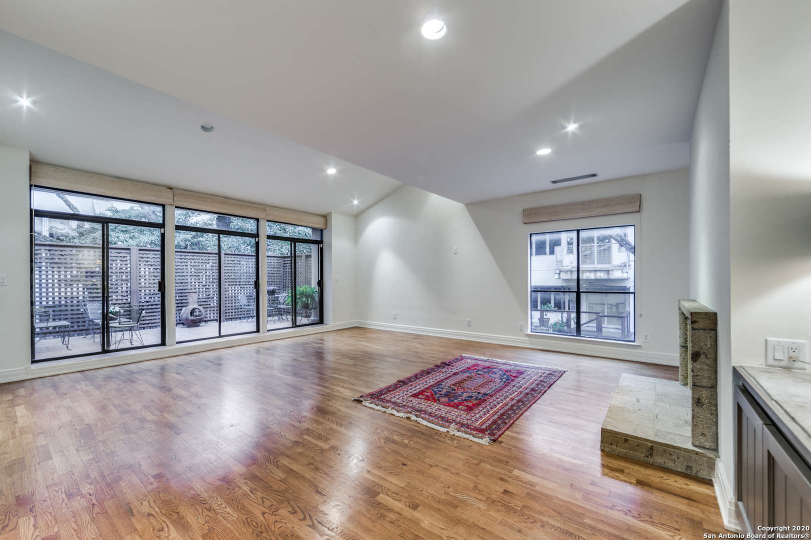 San Antonio, TX 78209-5253,125 SAINT DENNIS AVE UNIT 125