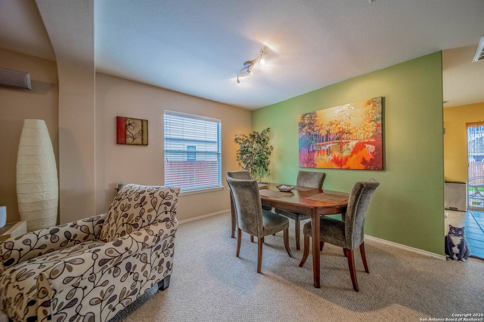 Universal City, TX 78148-3753,10227 ROUND ROCK WAY