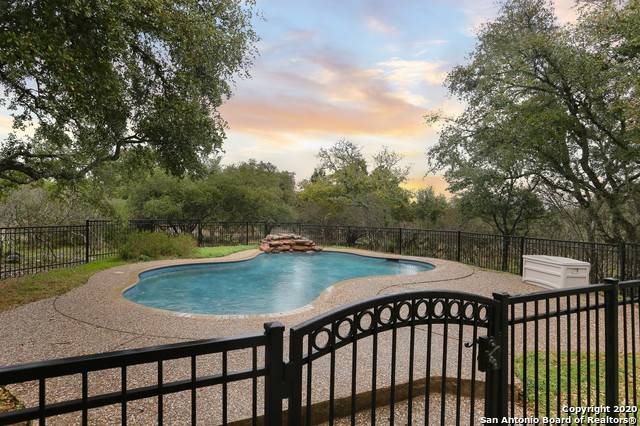 Fair Oaks Ranch, TX 78015,8945 Rolling Acres Trail