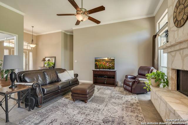 Boerne, TX 78006-5631,114 Creekside Terrace