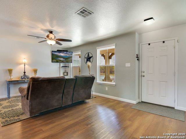 New Braunfels, TX 78130-4467,1009 MELLOW BREEZE