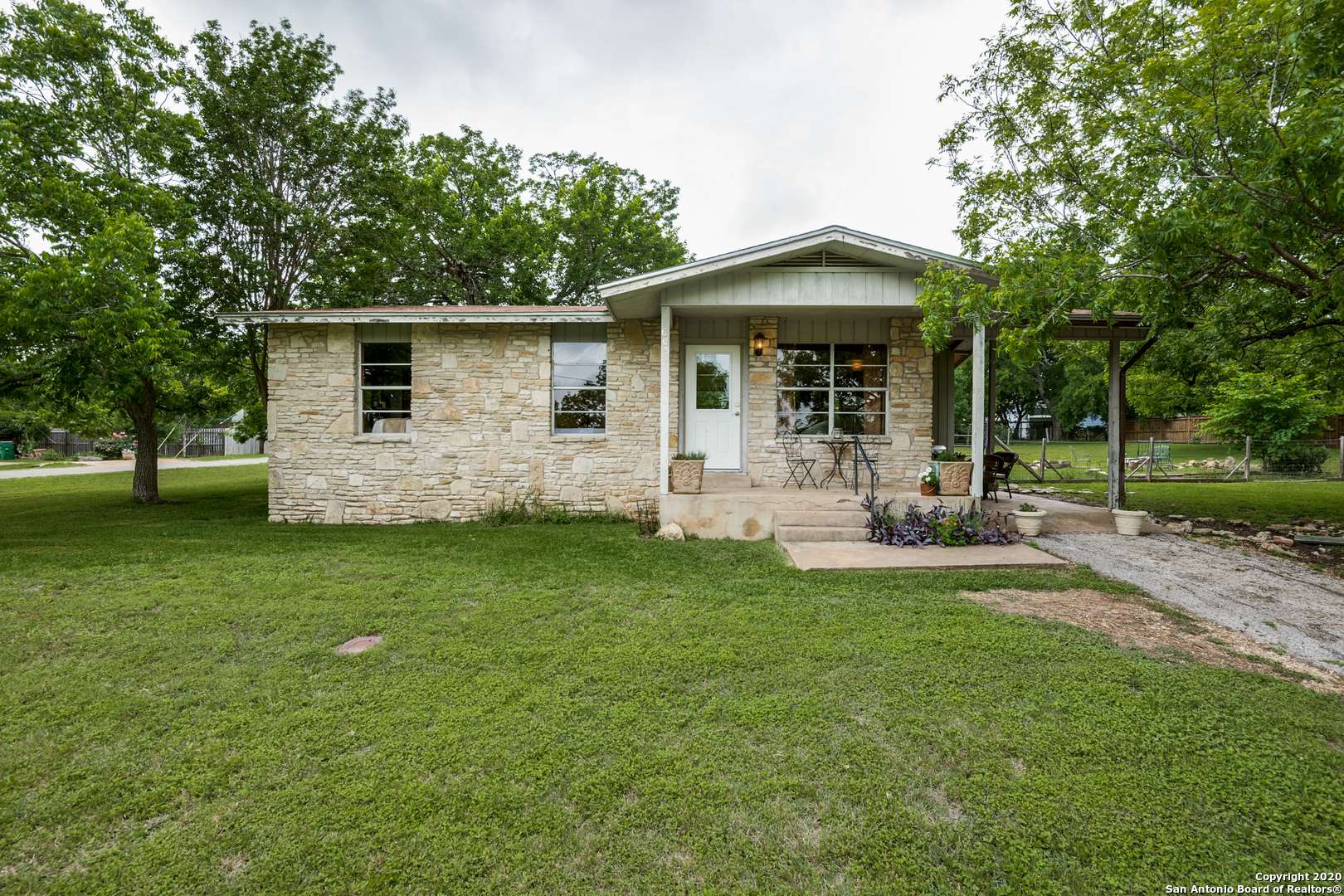 Blanco, TX 78606,603 Live Oak St