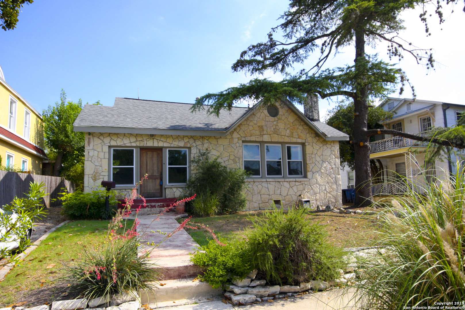 San Antonio, TX 78209-6819,310 FUNSTON PL