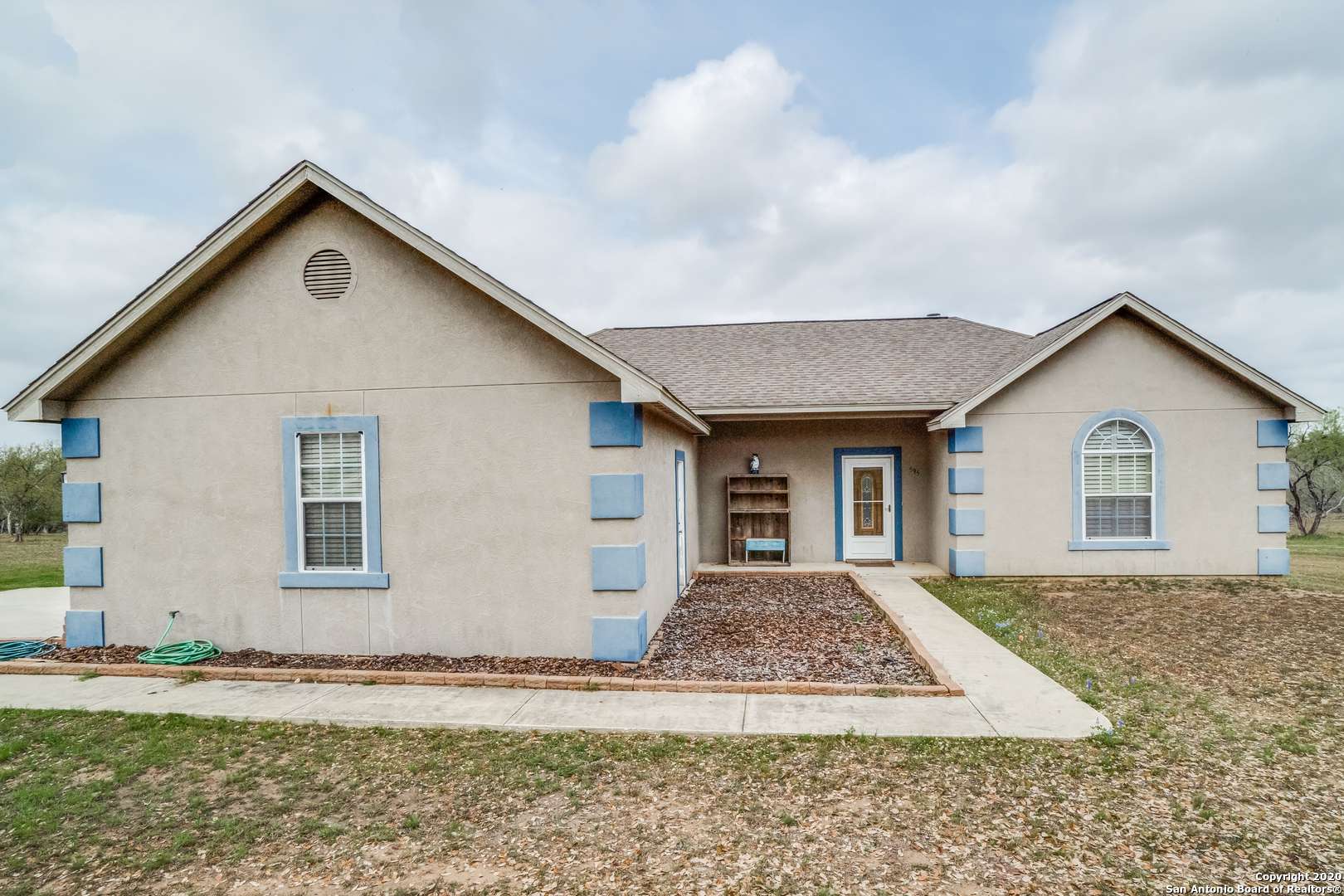 Poteet, TX 78065-4349,595 CIMARRON SQ